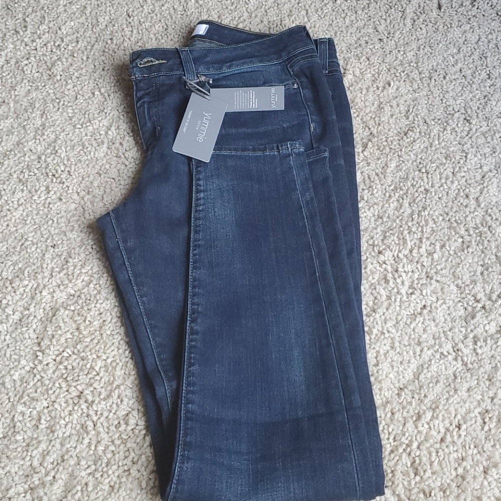 Never worn Yummie jeans